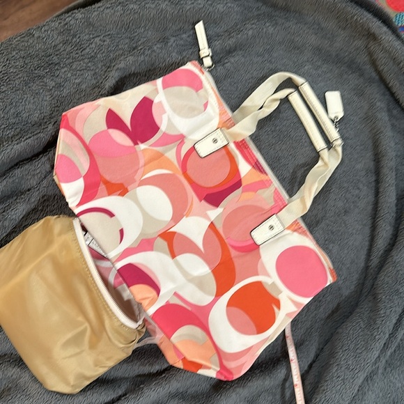 Authentic coach mini packable tote 👜 - Picture 5 of 5